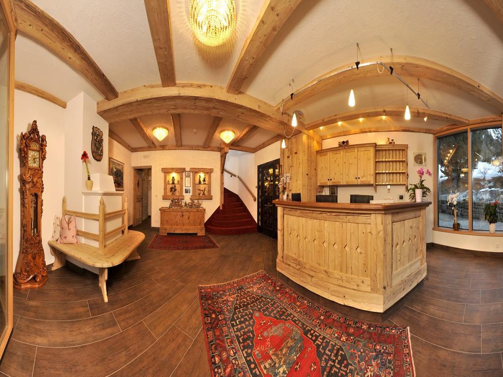 克里斯安奈霍夫酒店 Santa Cristina Val Gardena 外观 照片