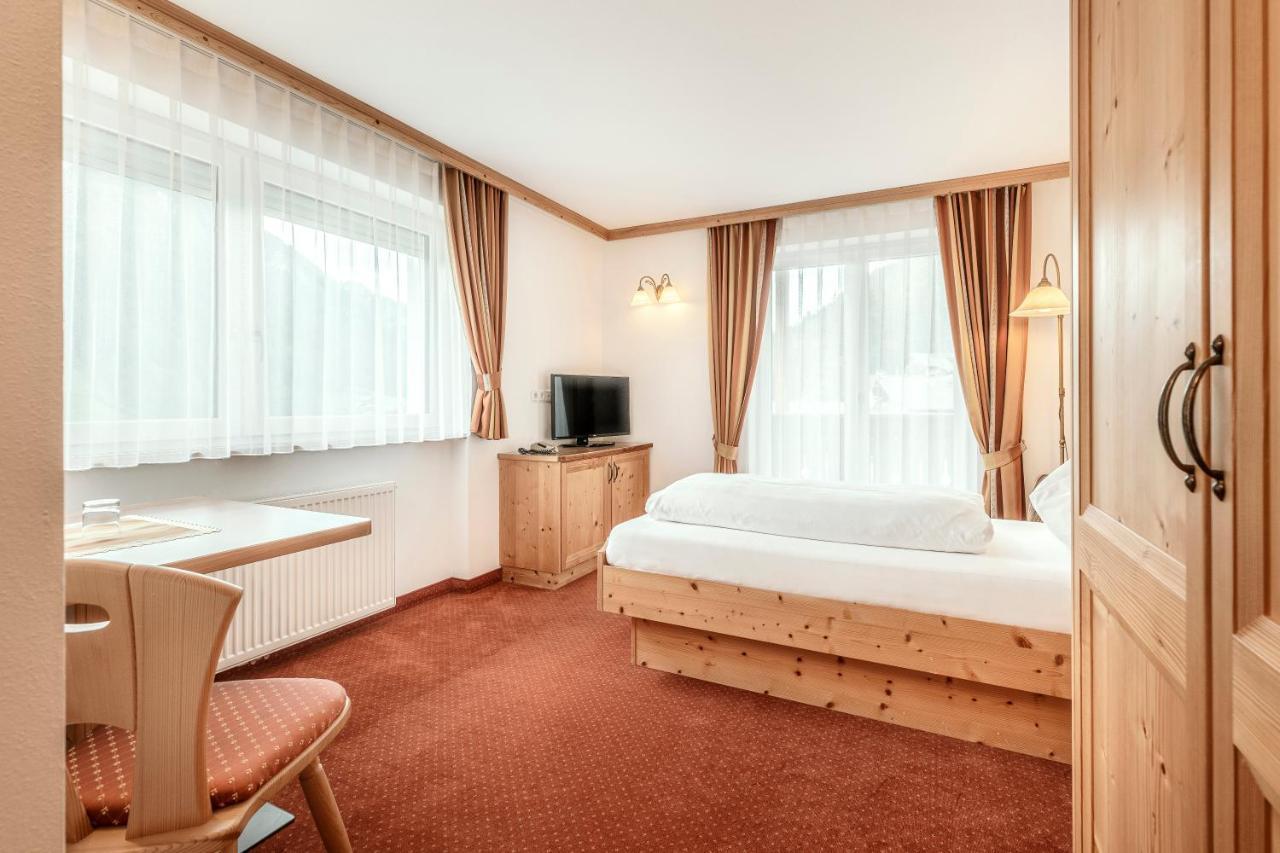 克里斯安奈霍夫酒店 Santa Cristina Val Gardena 外观 照片