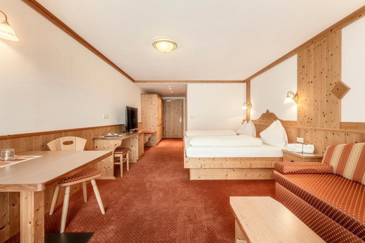 克里斯安奈霍夫酒店 Santa Cristina Val Gardena 外观 照片