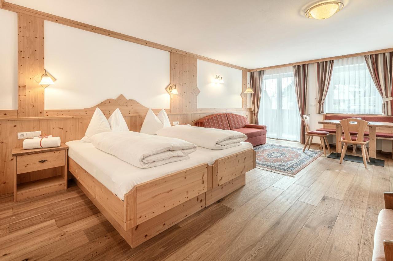 克里斯安奈霍夫酒店 Santa Cristina Val Gardena 外观 照片