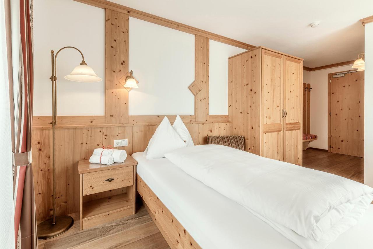 克里斯安奈霍夫酒店 Santa Cristina Val Gardena 外观 照片
