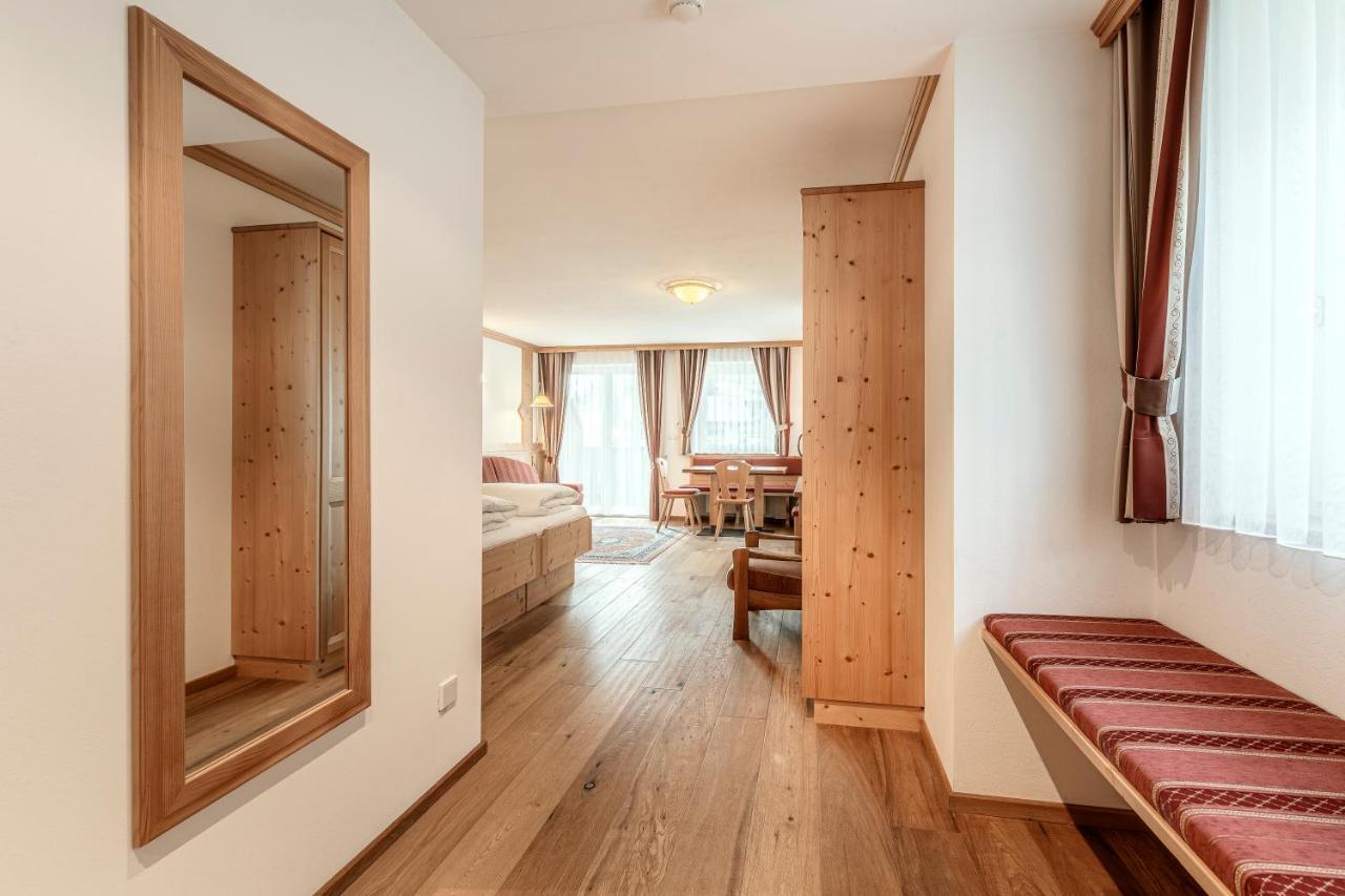克里斯安奈霍夫酒店 Santa Cristina Val Gardena 外观 照片