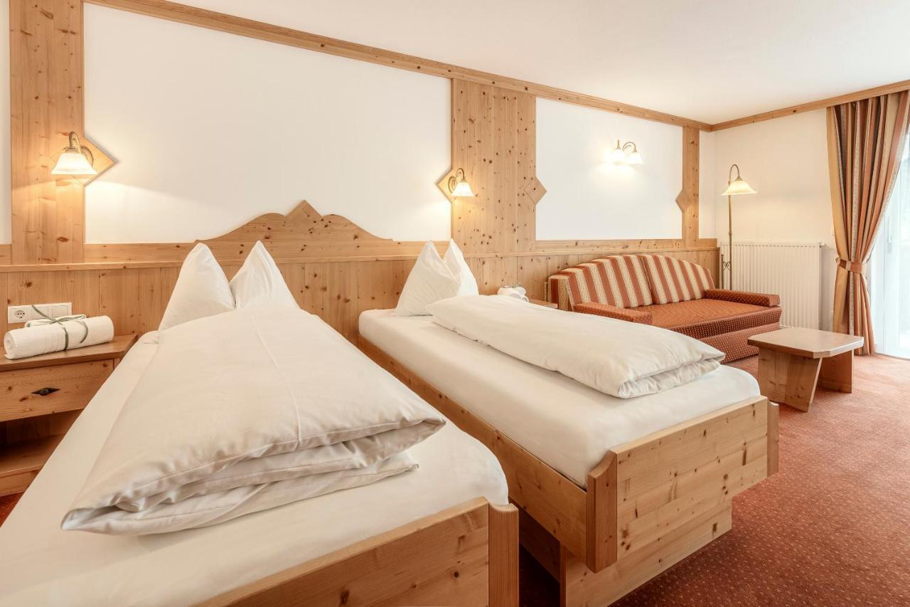 克里斯安奈霍夫酒店 Santa Cristina Val Gardena 外观 照片