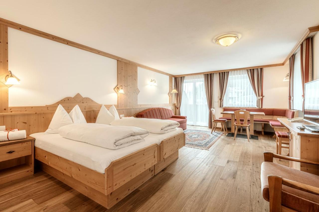 克里斯安奈霍夫酒店 Santa Cristina Val Gardena 外观 照片